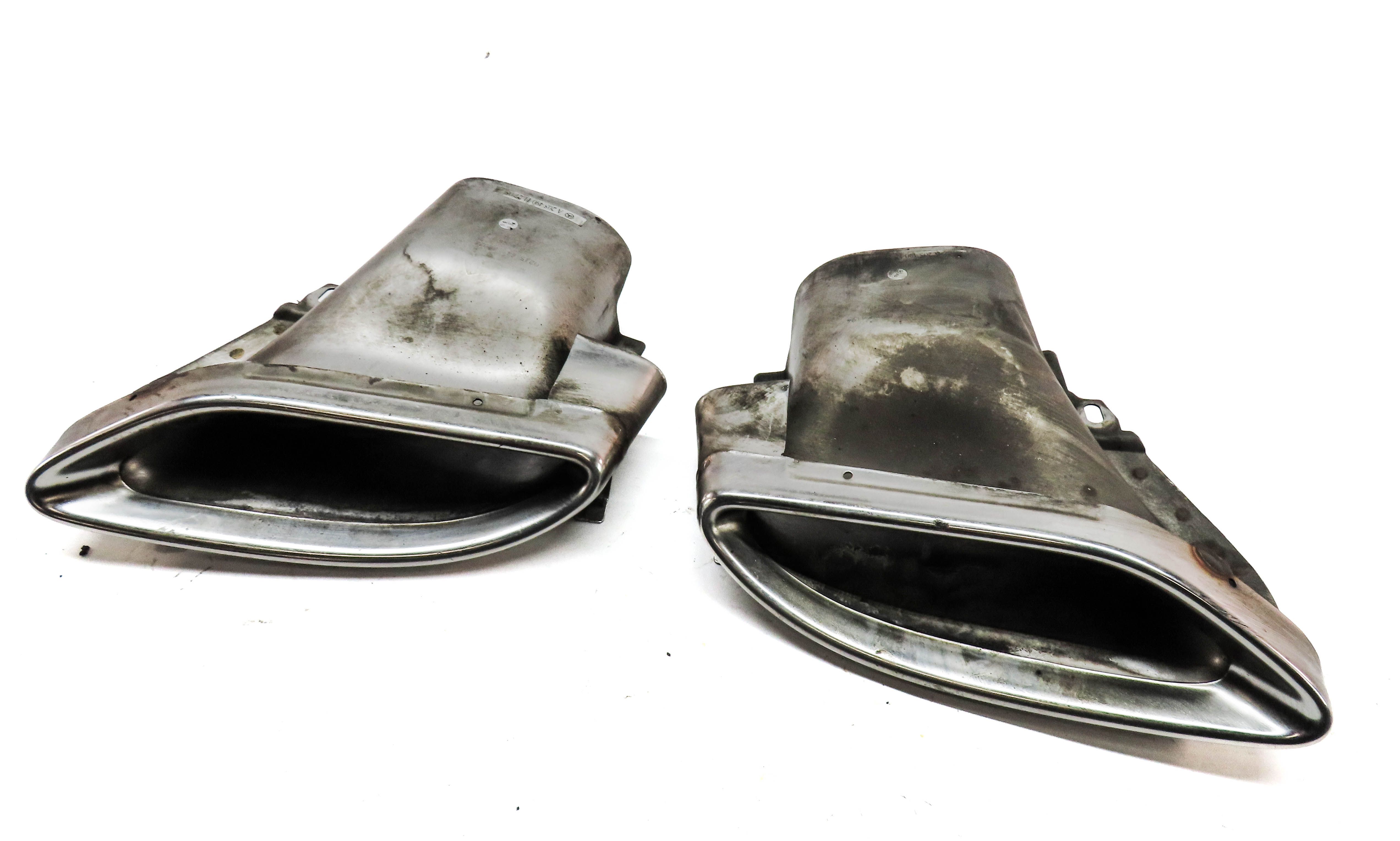 2015 MERCEDES C300 (W205) REAR LEFT & RIGHT EXHAUST MUFFLER TIP SET/2 (CHROME) — exact item pictured